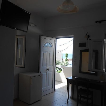 Frosso'S Apartments Kokkini Hani Exterior photo